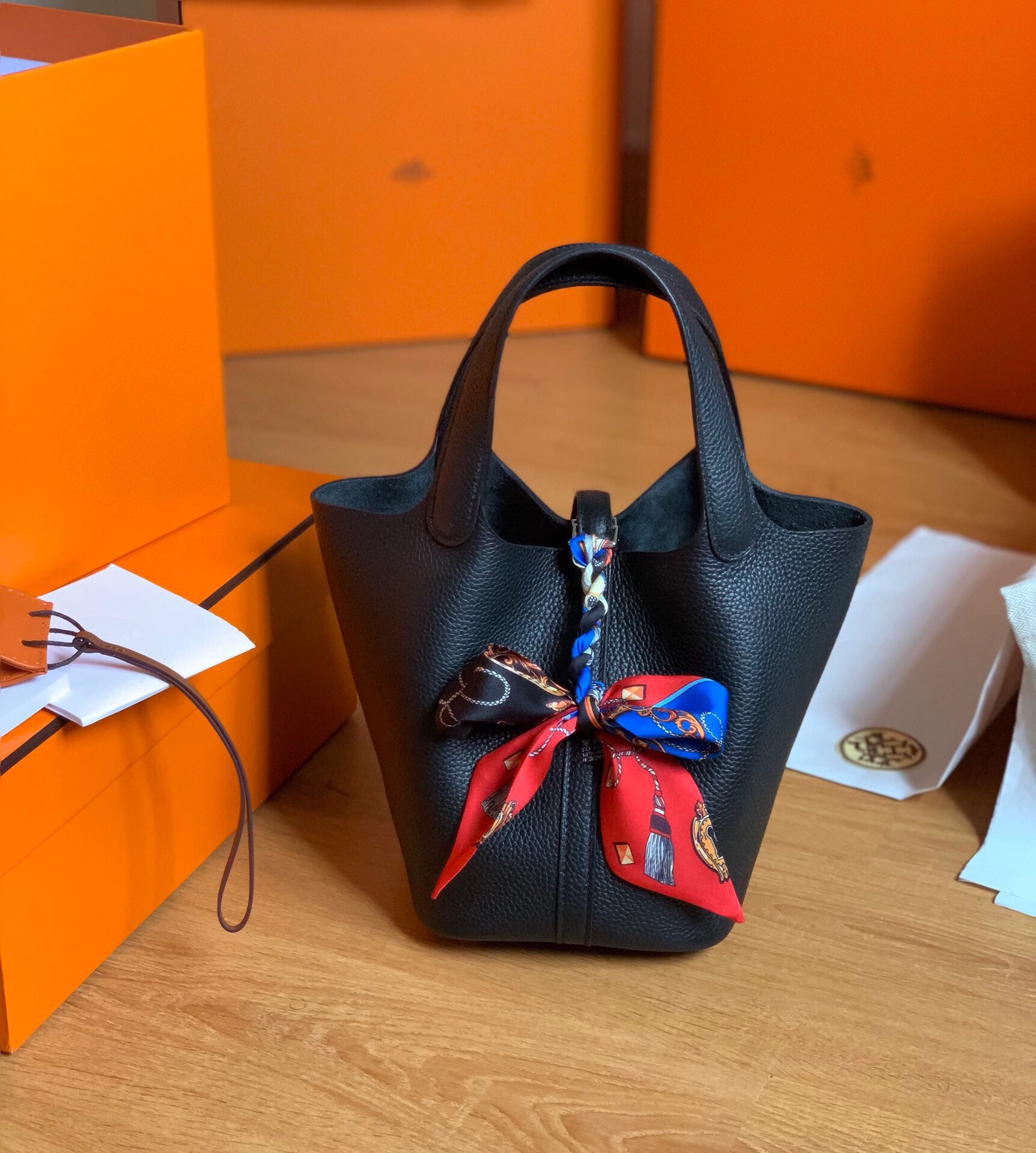 에르메스 피코탄18 블랙 은장